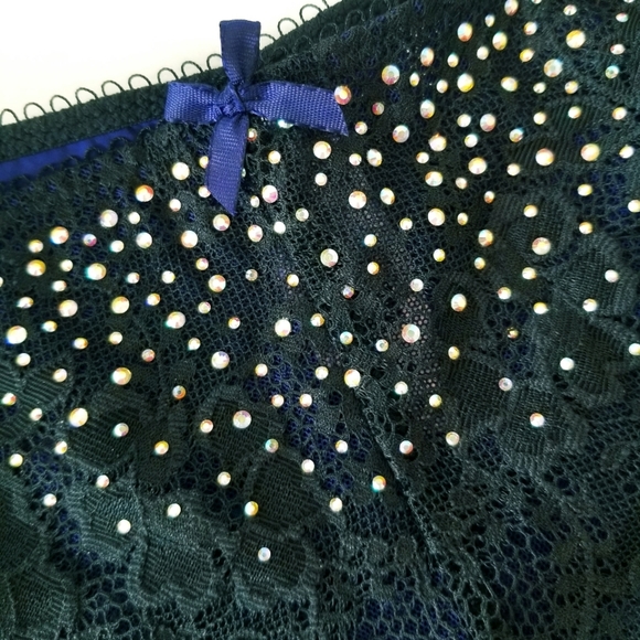 Victoria's Secret Vintage Dream Angels Lace Crystal Rhinestone Element Panty NWT - Picture 6 of 11